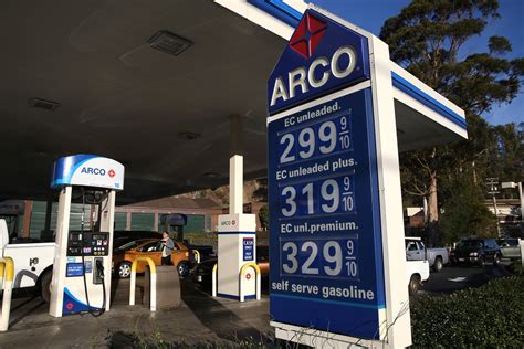 <b>ARCO</b> (423) 789 Redwood Hwy Mill Valley, CA 1 (415) 388-8787 Open 24 Hours Station <b>Prices</b> Show Cash <b>Prices</b> Regular Midgrade Premium Diesel $4. . Arco gasoline price